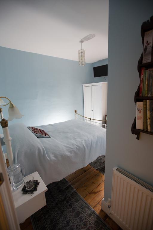 5 Chapel Street Bed And Breakfast CBG エクステリア 写真